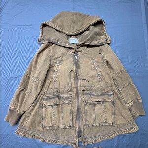 FREE PEOPLE $198 WE THE FREE Brown Mustard Surplus
Future Parka Jacket Size M